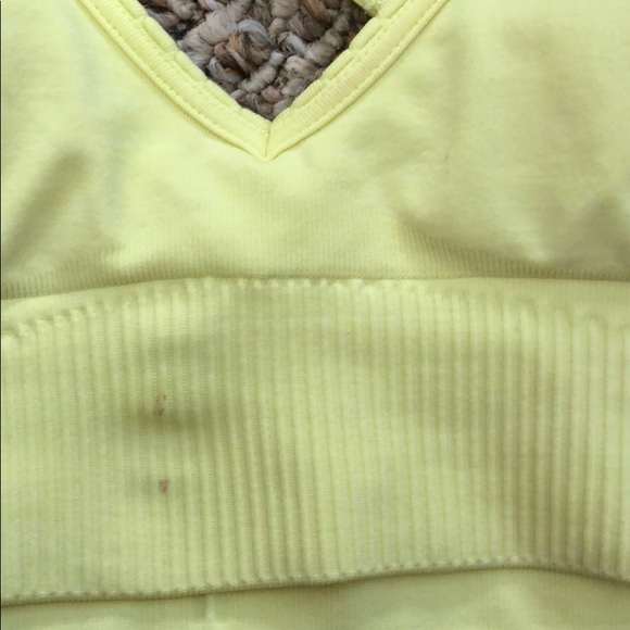 lululemon sz 4 cross back bras - Picture 5 of 5